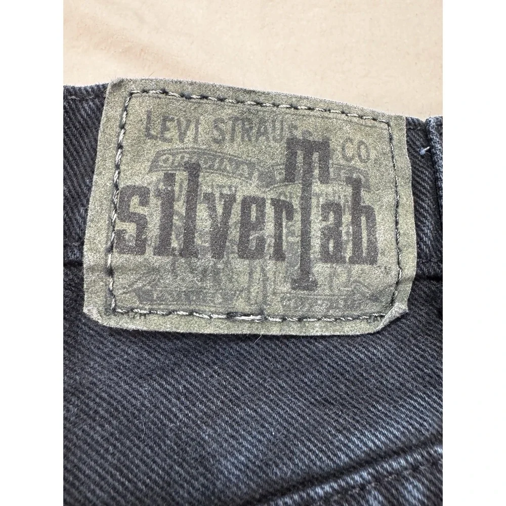 Levis hard tell